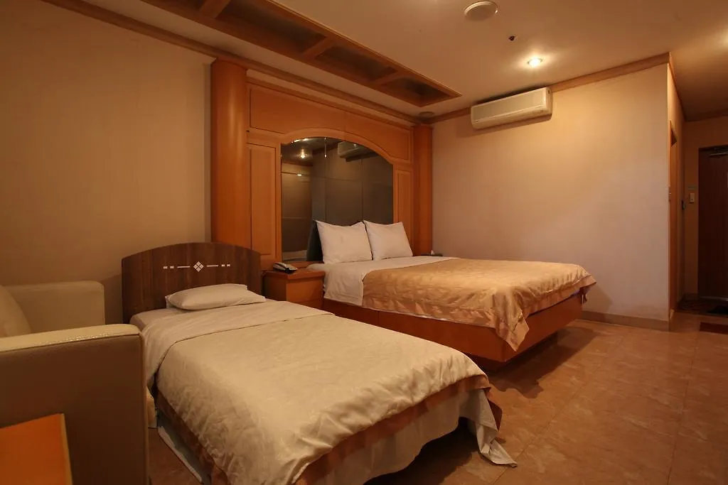 Hotel Incheon Beach 2*,